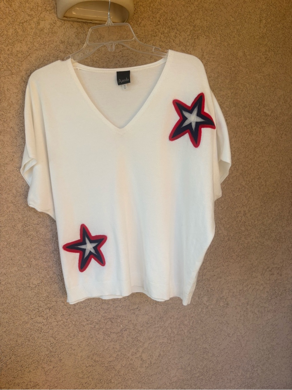 aeda White Oversized Star Patchwork V-Neck Tee XL